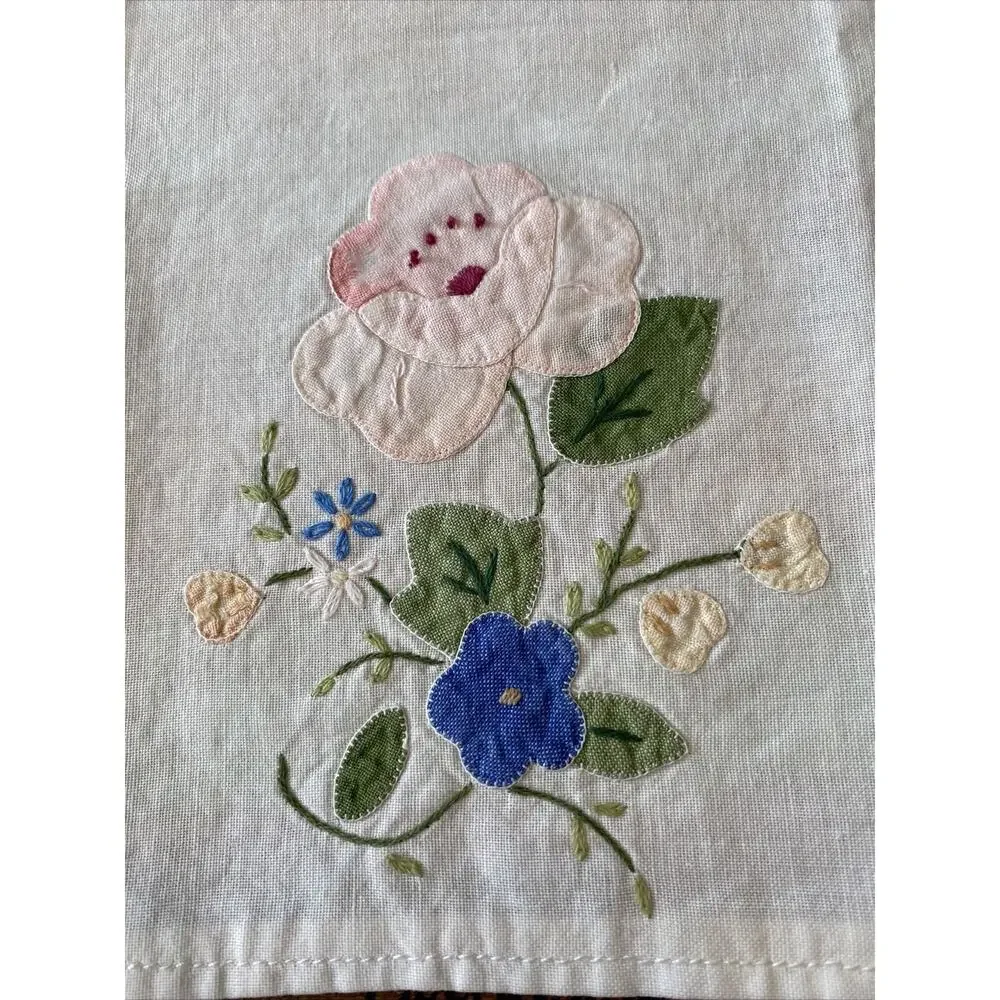 VINTAGE Hand Embroidered Lot Of 4 Dresser Scarf Guest Towel Cotton LINEN Floral